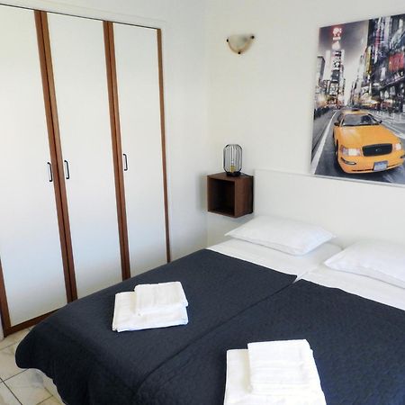 Apartman Ines- Stinjan Pula Exterior photo